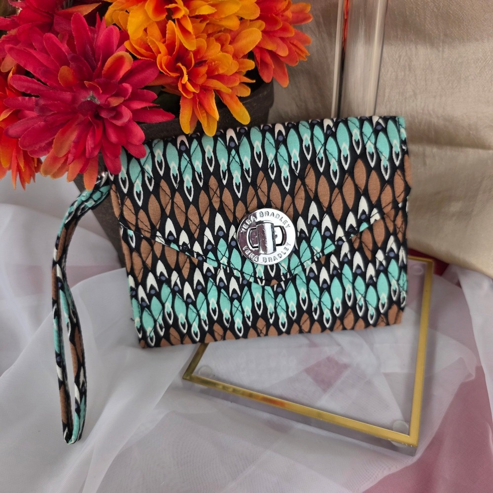Vera Bradley Your Turn Smartphone Wristlet Sierra Stream Geometric Wallet Clutch